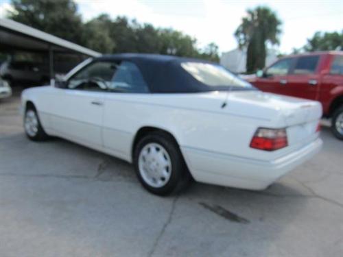 Mercedes-Benz E Class 1994 photo 4