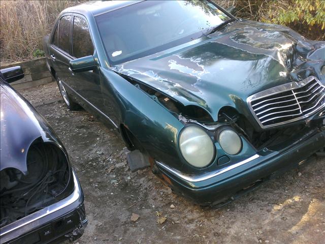 Mercedes-Benz E Class 1997 photo 2