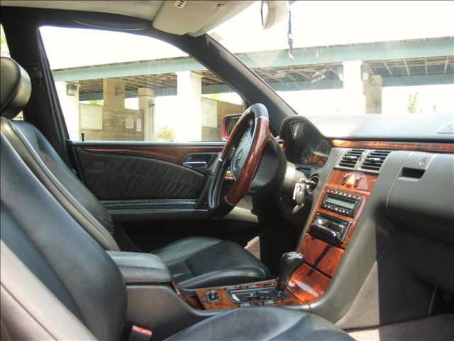 Mercedes-Benz E Class 1998 photo 2