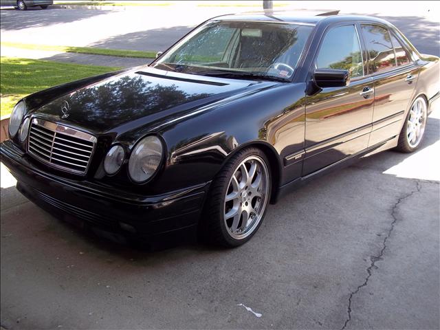 Mercedes-Benz E Class 4dr Sdn V6 RWD W/1sc Sedan
