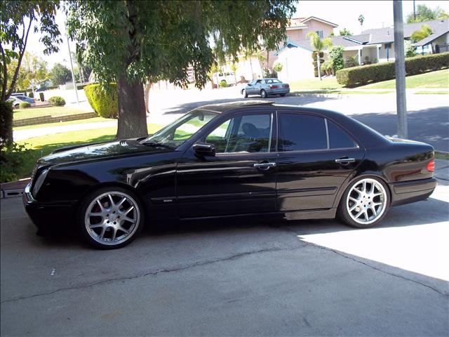 Mercedes-Benz E Class 1999 photo 2