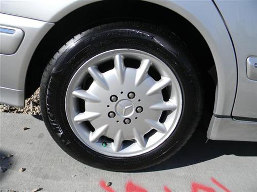 Mercedes-Benz E Class 2000 photo 3