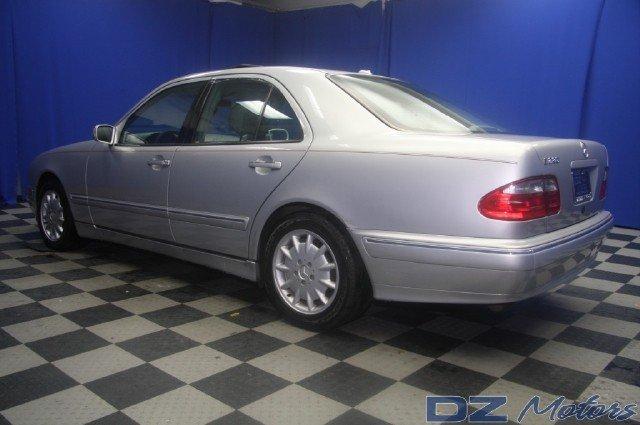 Mercedes-Benz E Class 2000 photo 4