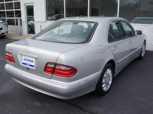 Mercedes-Benz E Class 2000 photo 3