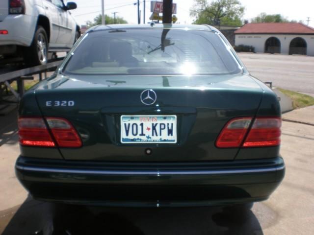 Mercedes-Benz E Class 2001 photo 3