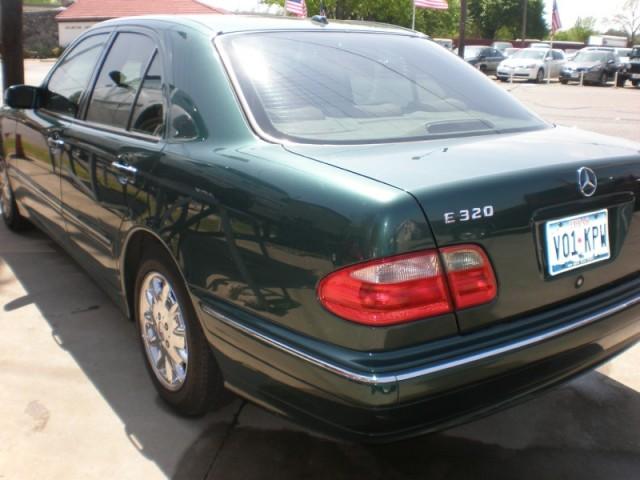 Mercedes-Benz E Class 2001 photo 4