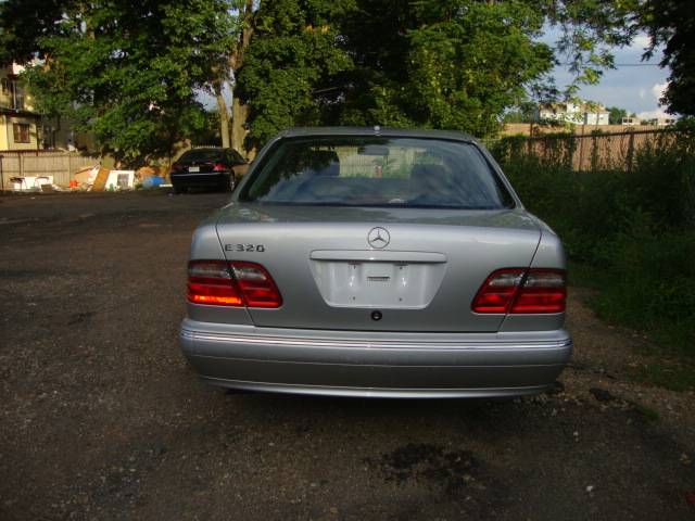 Mercedes-Benz E Class 2001 photo 4