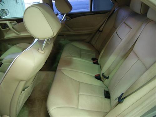 Mercedes-Benz E Class 2002 photo 2