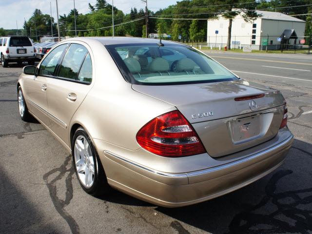 Mercedes-Benz E Class 2003 photo 3