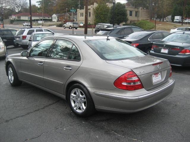 Mercedes-Benz E Class 2003 photo 2