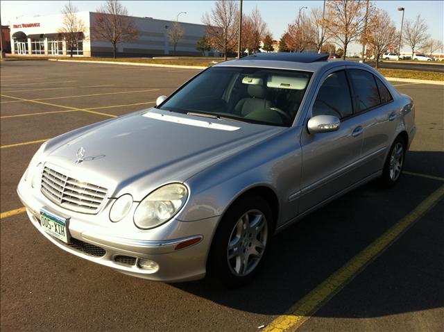 Mercedes-Benz E Class 2003 photo 1