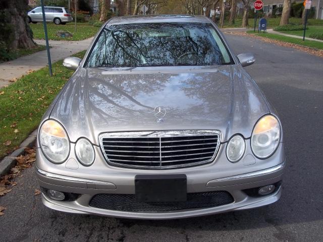 Mercedes-Benz E Class 3.5 SE Coupe 2D Sedan
