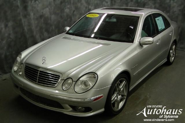 Mercedes-Benz E Class 2005 photo 2