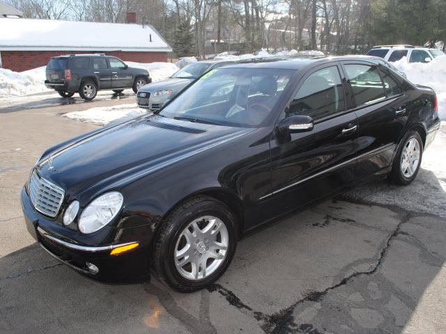 Mercedes-Benz E Class 2005 photo 3
