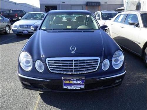 Mercedes-Benz E Class 2005 photo 1