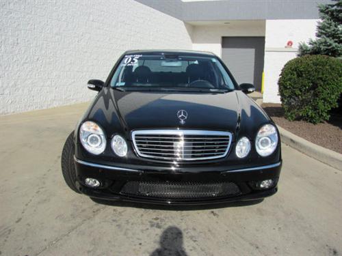 Mercedes-Benz E Class 2005 photo 1
