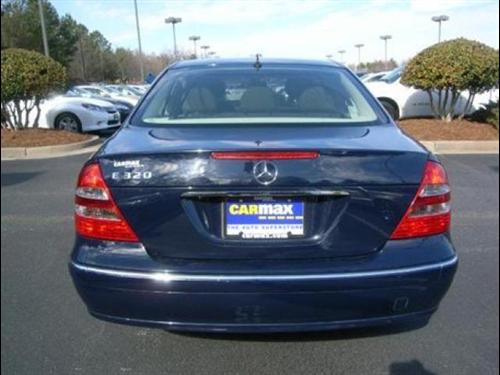 Mercedes-Benz E Class 2005 photo 3