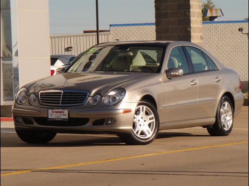 Mercedes-Benz E Class 2005 photo 1