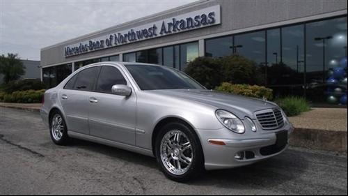 Mercedes-Benz E Class 2005 photo 3