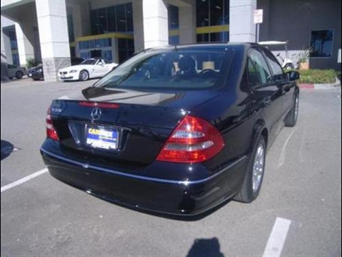 Mercedes-Benz E Class 2005 photo 2