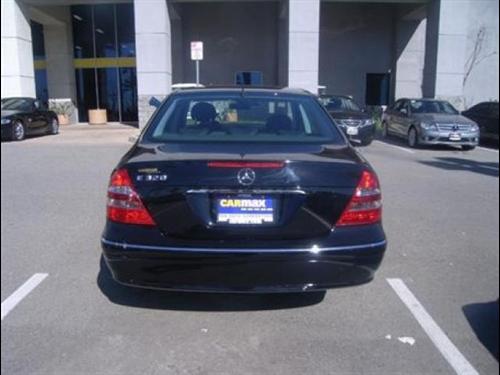 Mercedes-Benz E Class 2005 photo 3