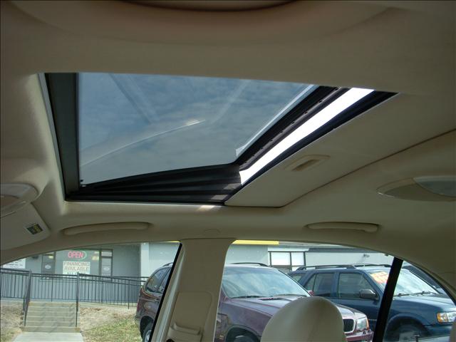 Mercedes-Benz E Class 2005 photo 1