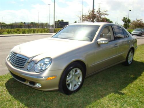 Mercedes-Benz E Class 2005 photo 5
