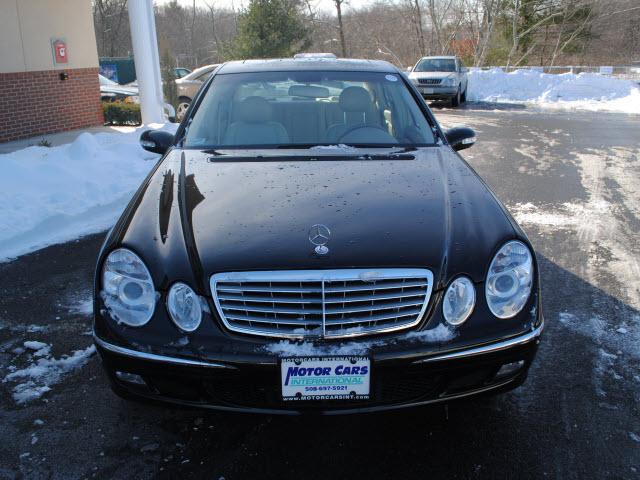 Mercedes-Benz E Class 2005 photo 1