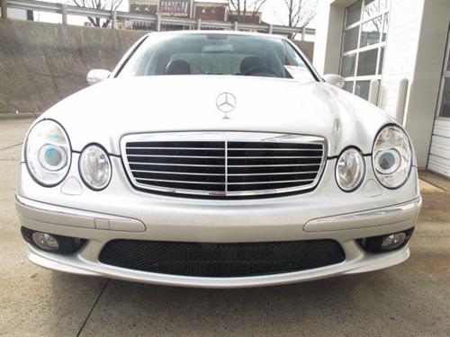 Mercedes-Benz E Class 2005 photo 1