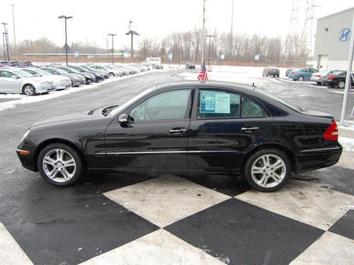 Mercedes-Benz E Class 2006 photo 2