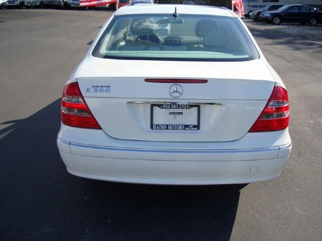 Mercedes-Benz E Class 2006 photo 3