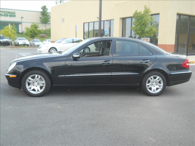 Mercedes-Benz E Class 2006 photo 1