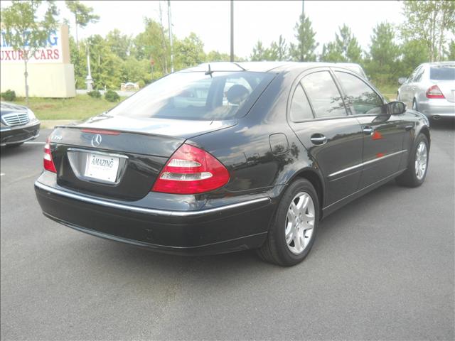Mercedes-Benz E Class 2006 photo 3