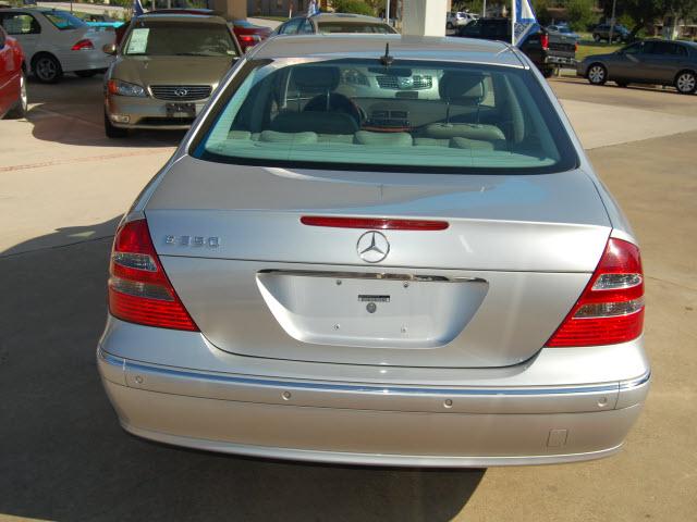 Mercedes-Benz E Class 2006 photo 1