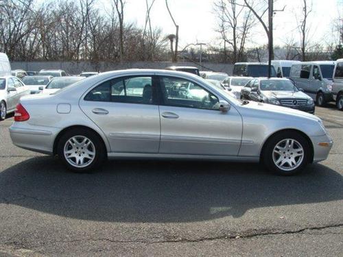 Mercedes-Benz E Class 2006 photo 3