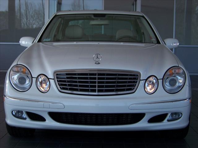 Mercedes-Benz E Class Base GLS Sedan