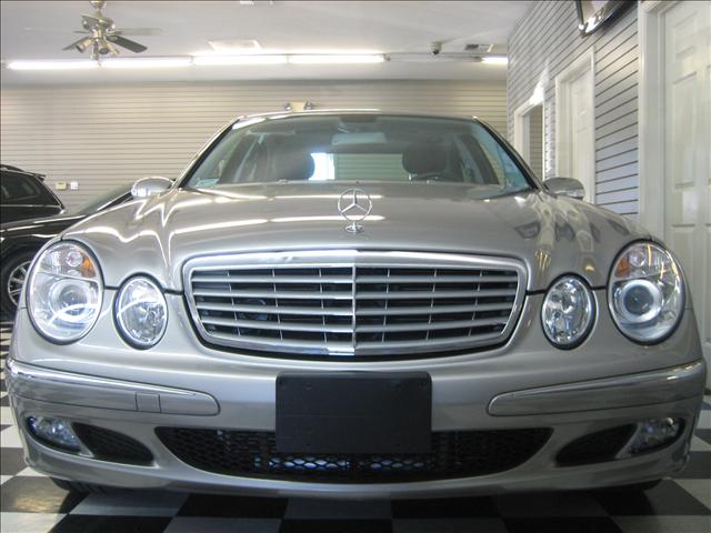 Mercedes-Benz E Class 2006 photo 1
