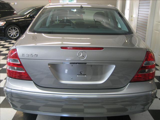 Mercedes-Benz E Class 2006 photo 4