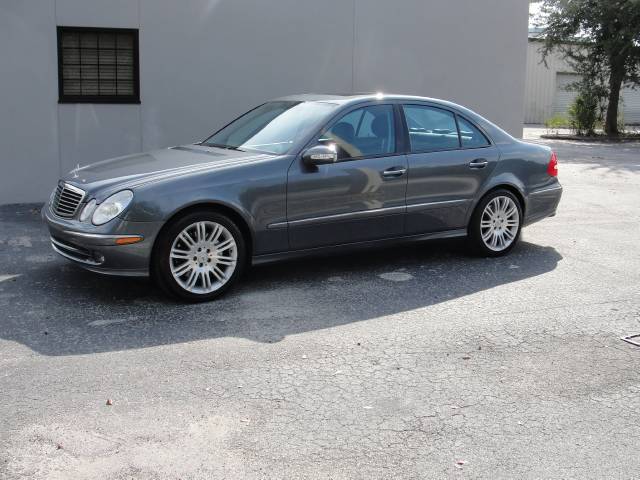 Mercedes-Benz E Class 2006 photo 1