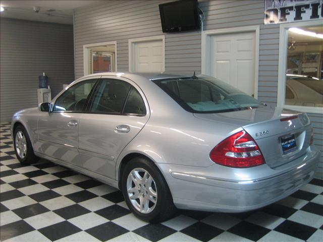 Mercedes-Benz E Class 2006 photo 3