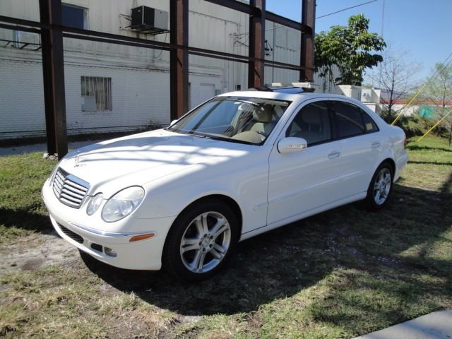 Mercedes-Benz E Class Srt-8 Other