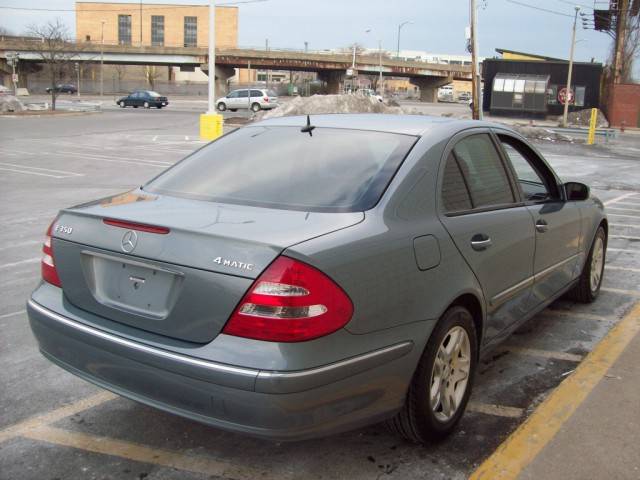 Mercedes-Benz E Class 2006 photo 4