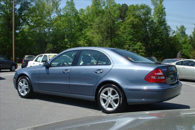 Mercedes-Benz E Class 2006 photo 1