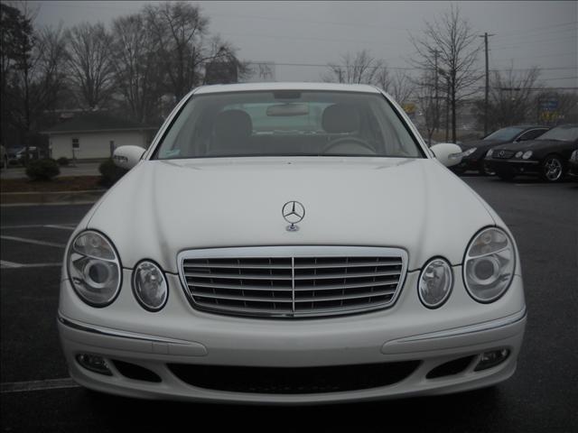 Mercedes-Benz E Class 2006 photo 1
