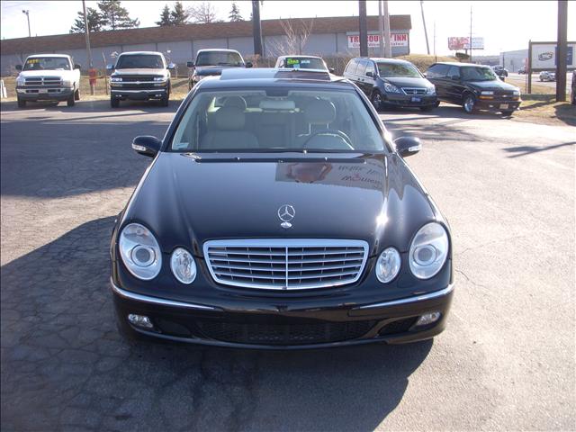 Mercedes-Benz E Class 2006 photo 1