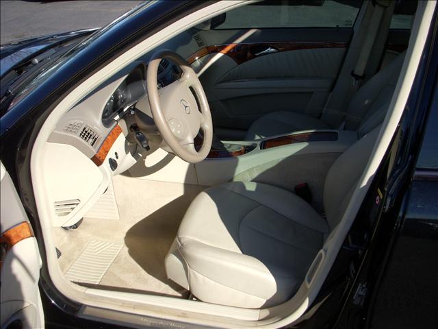 Mercedes-Benz E Class 2006 photo 3