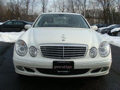 Mercedes-Benz E Class Srt-8 Other