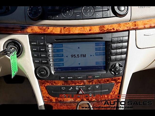 Mercedes-Benz E Class 2006 photo 2