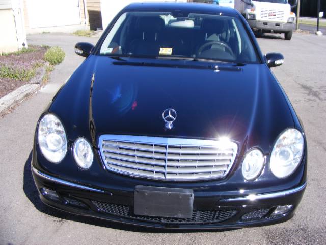 Mercedes-Benz E Class 2006 photo 1