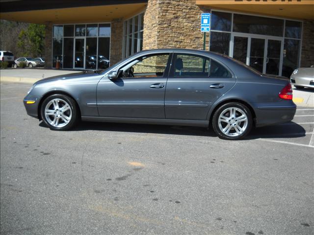 Mercedes-Benz E Class 2006 photo 1